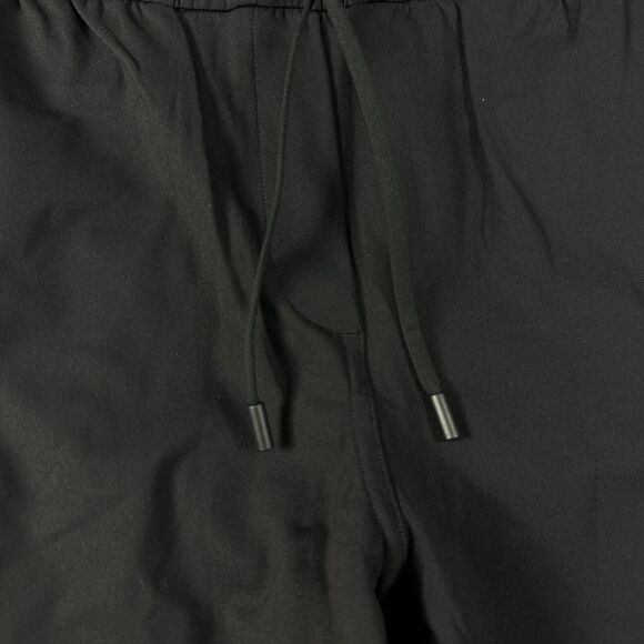 NWT lululemon Tapered-Leg Mid-Rise Pant 7/8 Length Luxtreme Black Size Medium - Picture 5 of 11